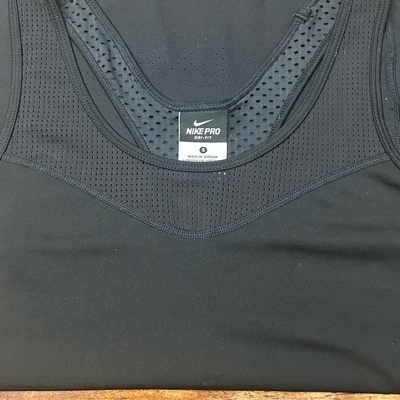 Nike Women’s Pro Dri-Fit Running Tank Top. - Picture 4 of 9